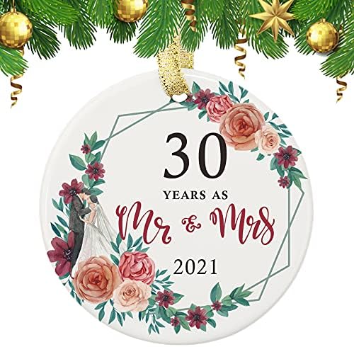 Moblade 30 anos como Sr. e Sra. Ornamento 2021 - Decoração de férias Presente de lembrança romântica para o 30º aniversário de casamento Marido e esposa - ornamento de Natal em cerâmica redonda com fita dourada