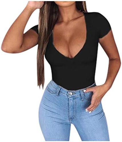 Camisetas leves de manga curta para mulheres da modela