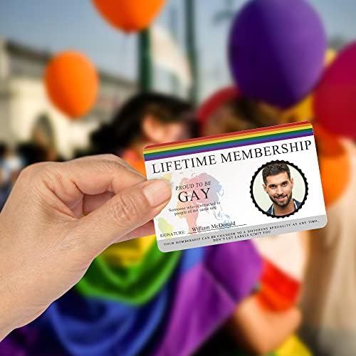 Cartão de identificação LGBT personalizado Crachá de orgulho gay personalizado com cartão de carteira de cordão arco -íris, presente LGBT para o mês