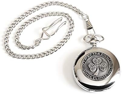 Biddy Murphy Shamrock Pocket Watch Made in Ireland Shamrock Medallion Soenless Case de aço inoxidável com cadeia exclusiva feita por Mullingar Pewter na Co. Westmeath, Irlanda