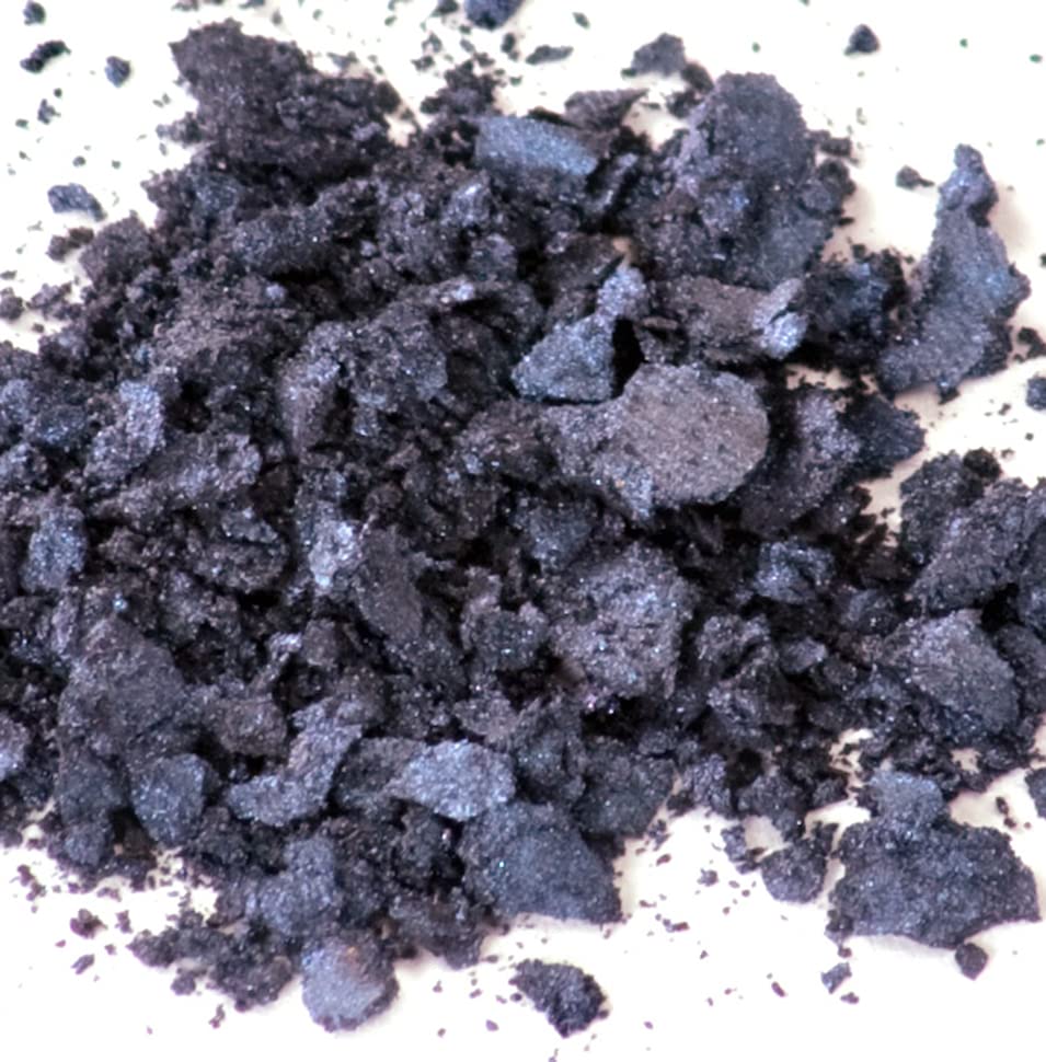 A sombra mineral de luxo de Zuzu, fórmula lisa aveludada e ricamente pigmentada. Natural, livre de parabenos, vegano, sem glúten, sem crueldade, não OGM, 0,07 oz.